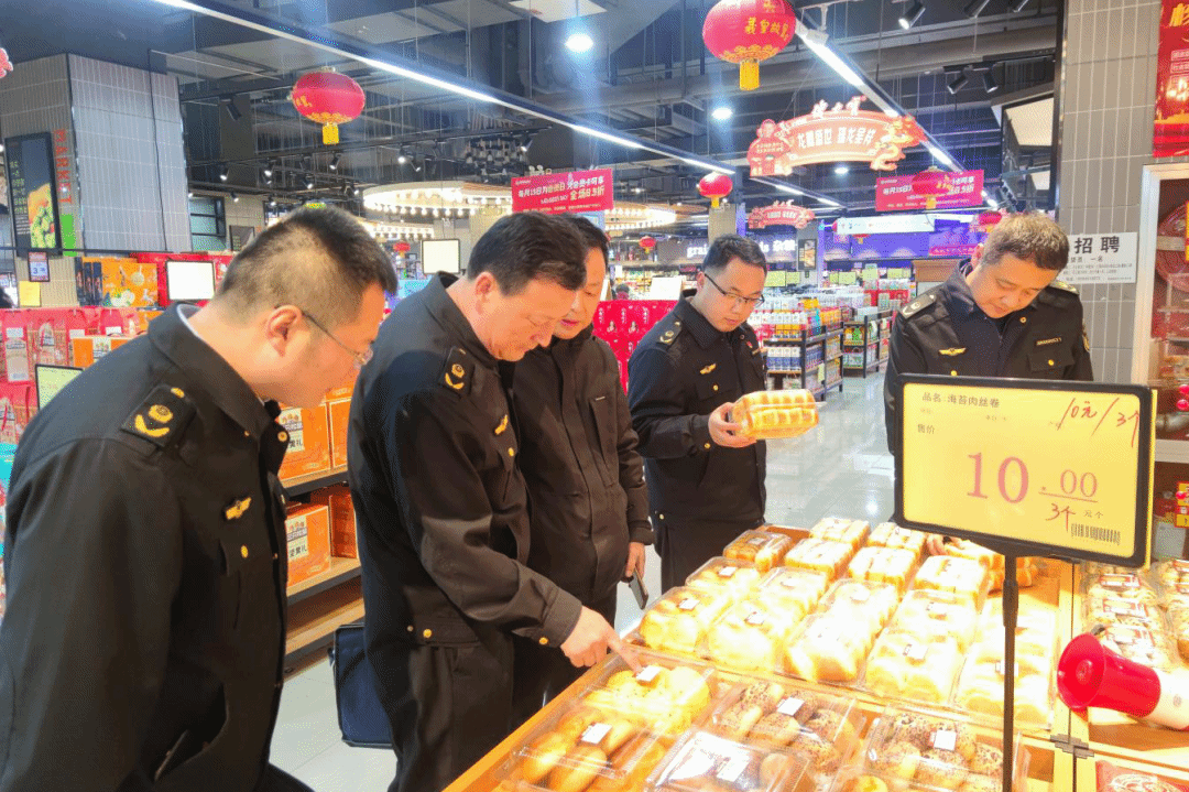筑牢節(jié)日食安防線，守護(hù)群眾“舌尖安全”——天水市市場(chǎng)監(jiān)管局開展春節(jié)前食品安全督查檢查聚焦食用農(nóng)產(chǎn)品批發(fā)